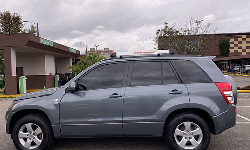 Suzuki Grand Vitara ...