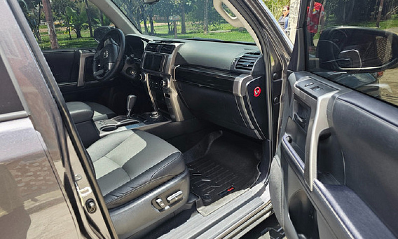 Toyota 4Runner 4.0 S...