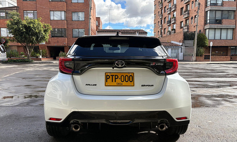 Toyota Yaris 1.6 Gr...