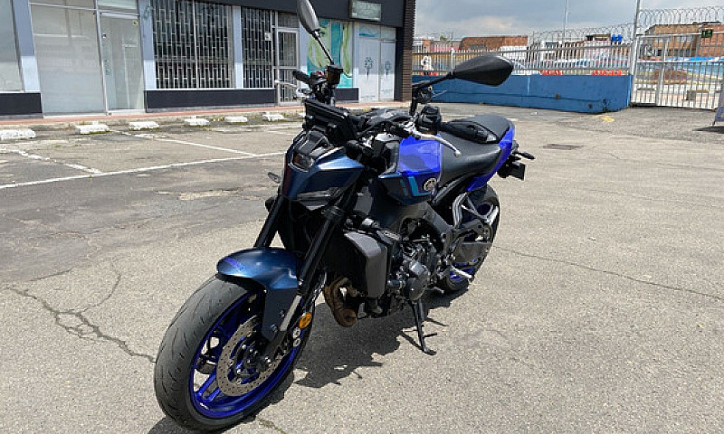 Yamaha Mt09 2025...
