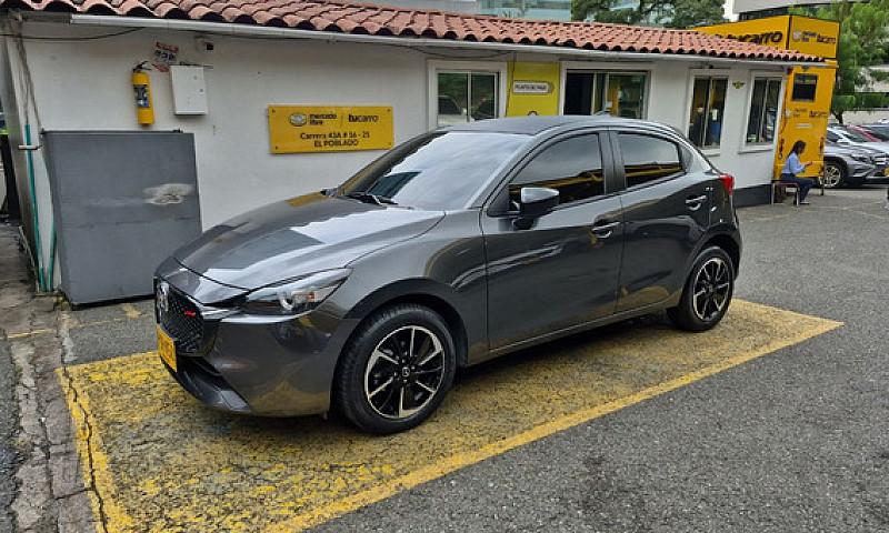 Mazda 2 2.0 Grand To...