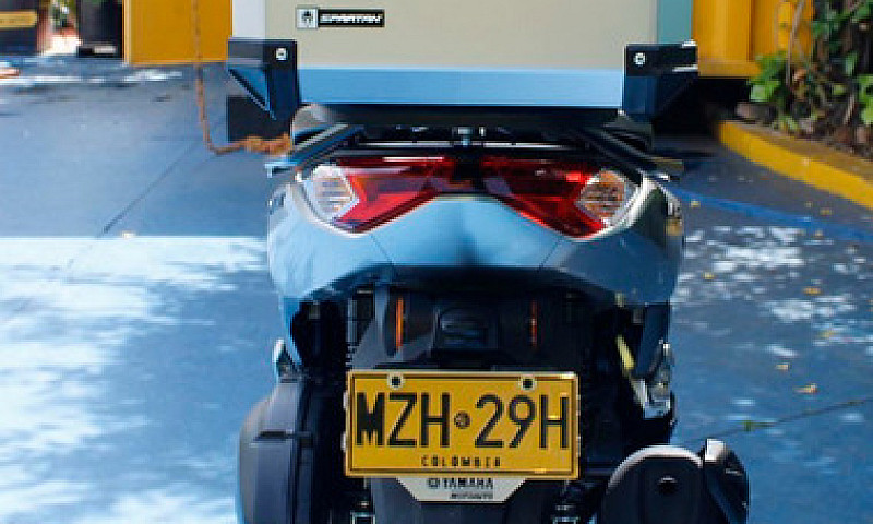 Yamaha N-Max Conect ...