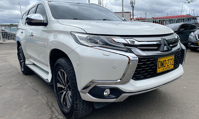 Mitsubishi Montero S...