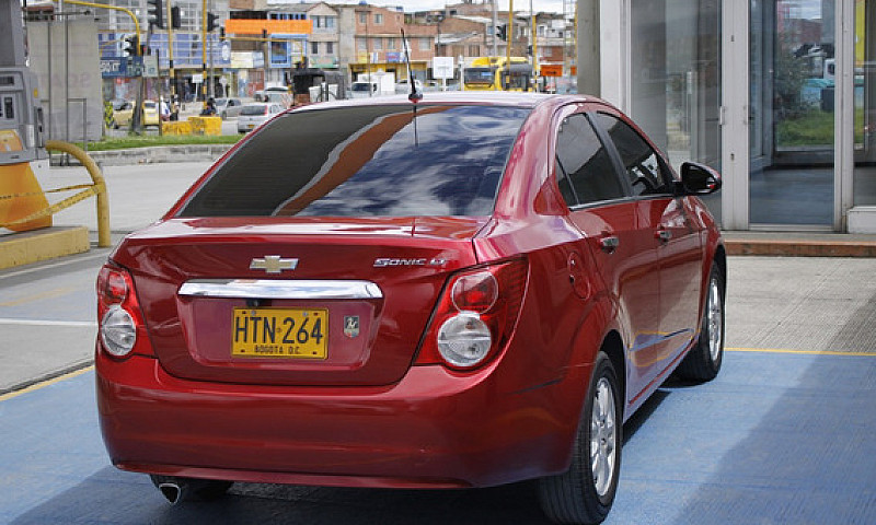 Chevrolet Sonic 1.6 ...