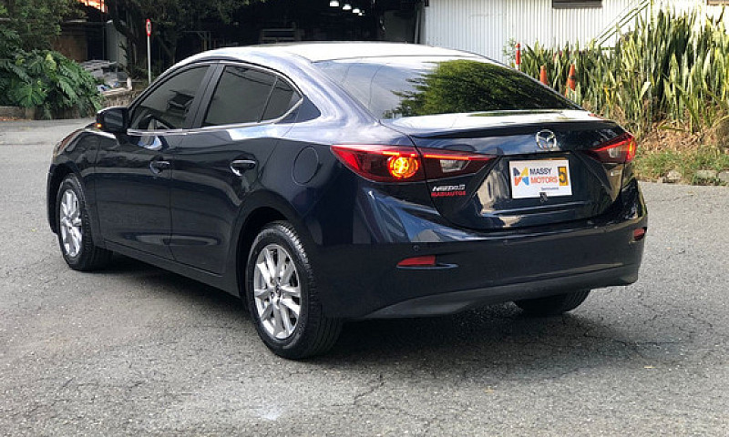 Mazda 3 2.0 Touring...