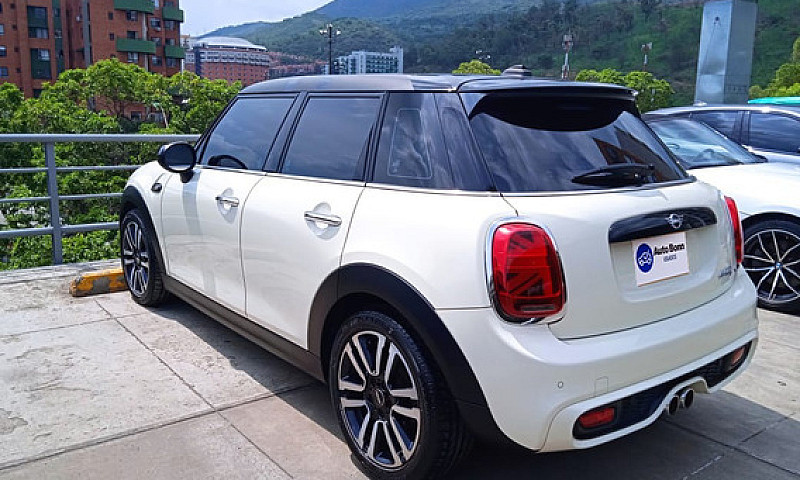 Mini Cooper F55 S Ch...