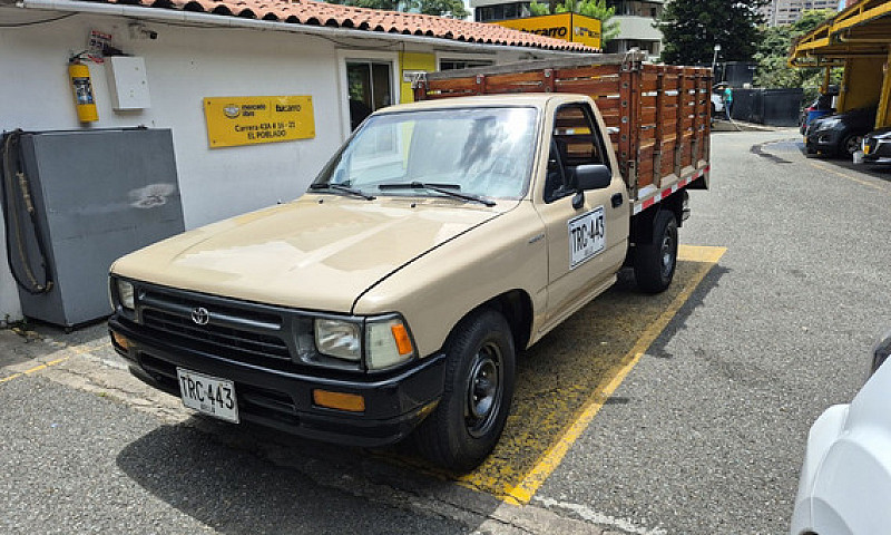 Toyota Hilix 2.4 Mt ...
