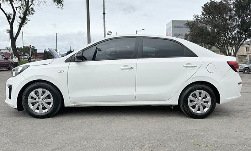 Kia Soluto, Emotion ...