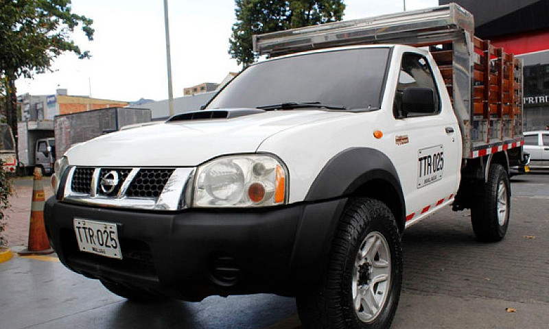 Nissan Frontier D22 ...