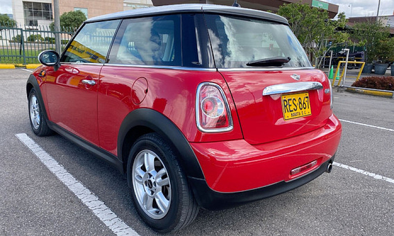 Mini Cooper 1.6 R56 ...
