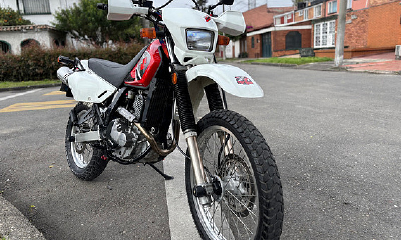 Suzuki Dr 650...