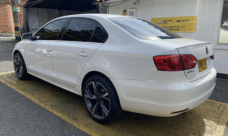 Volkswagen Jetta 2.5...