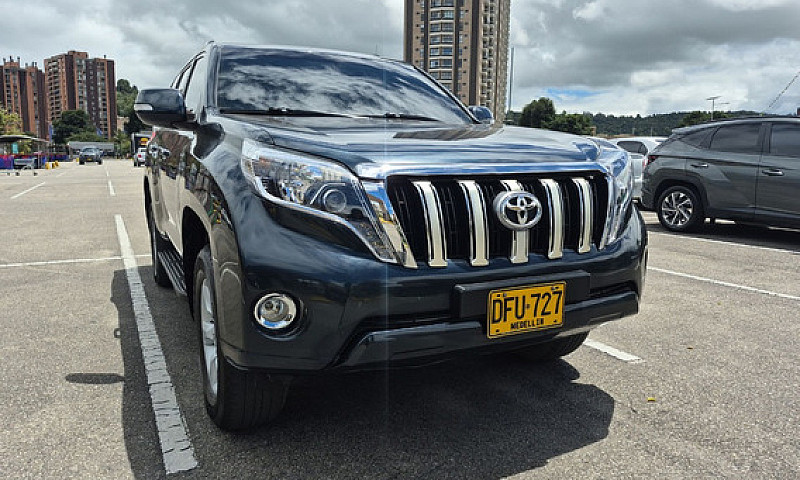 Toyota Prado 3.0 Tx-...
