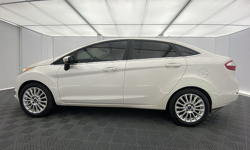 Ford Fiesta 1.6 Tita...