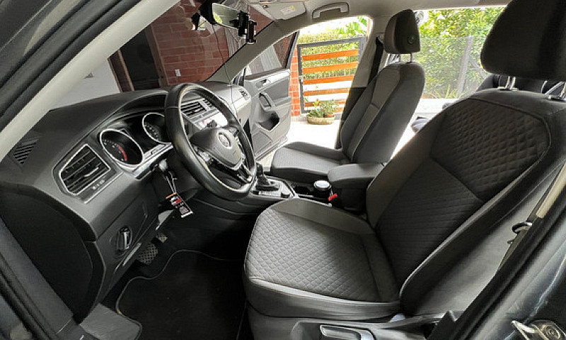 Volkswagen Tiguan Al...