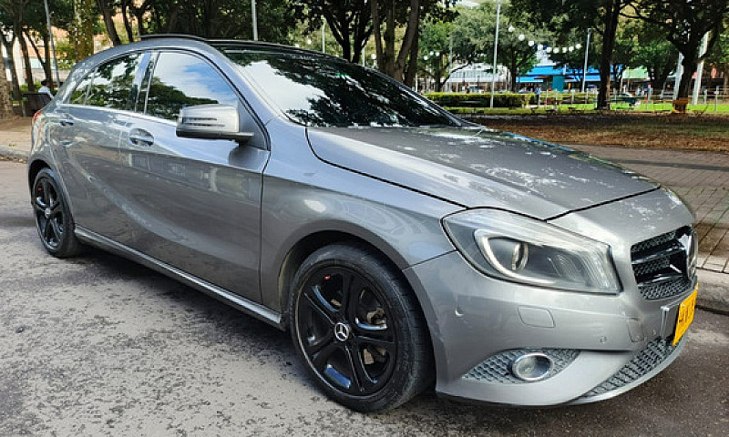 Mercedes-Benz Clase ...