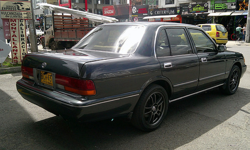 Toyota Crown Super S...