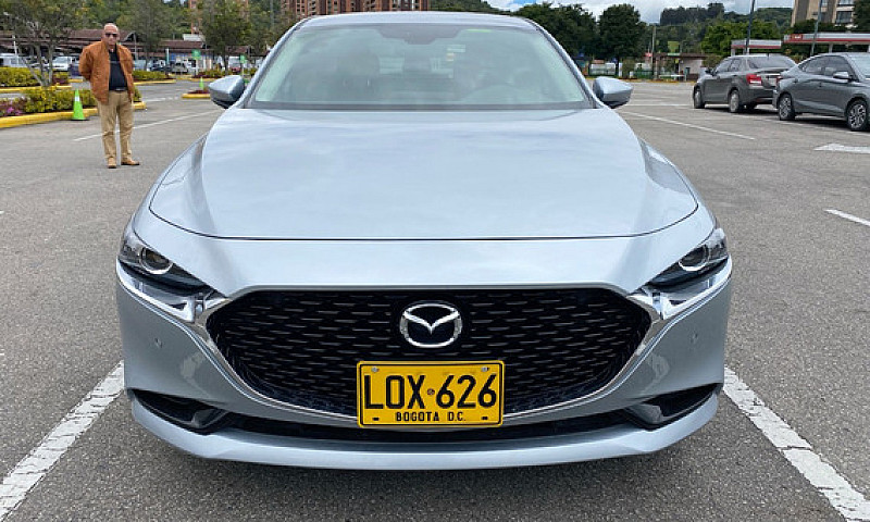 Mazda 3 2.0 Touring ...