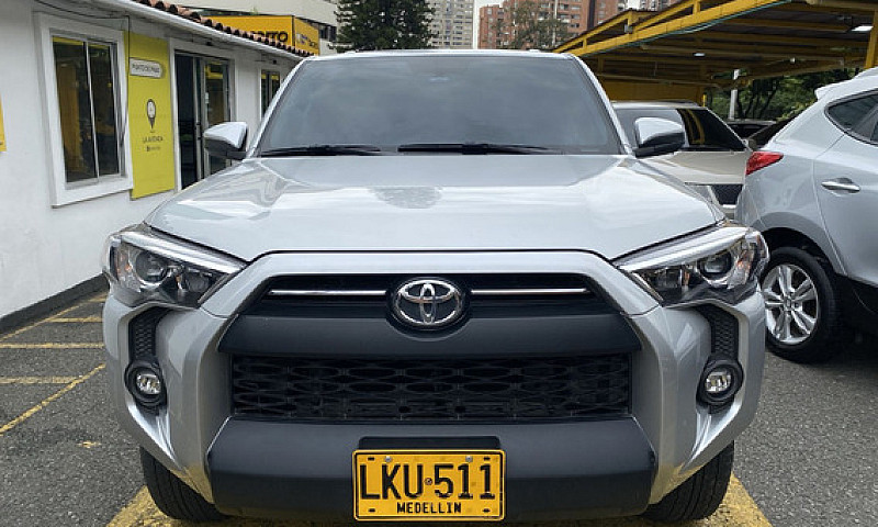 Toyota 4Runner 4.0 S...