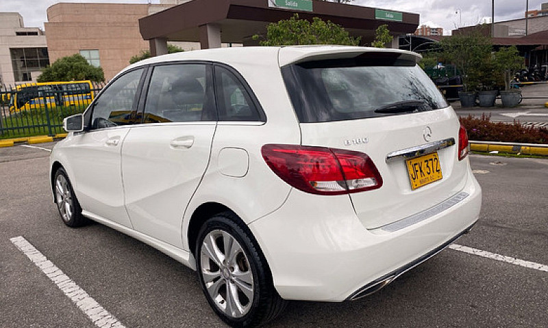 Mercedes-Benz Clase ...