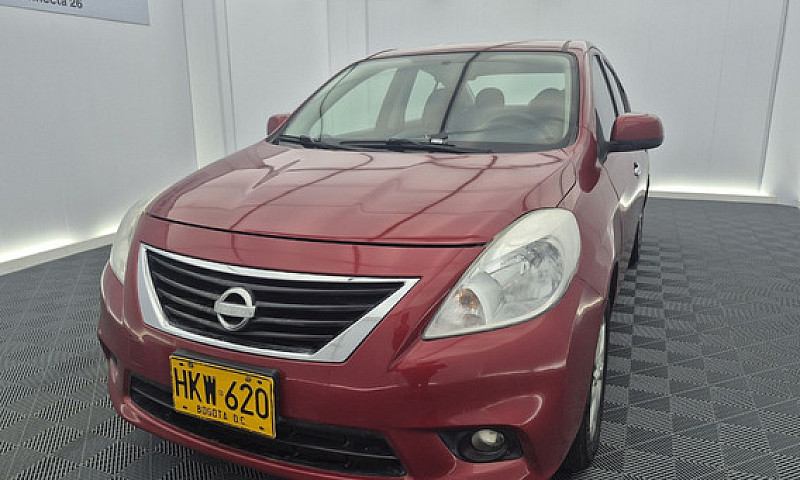 Nissan Versa 1.6 Sen...