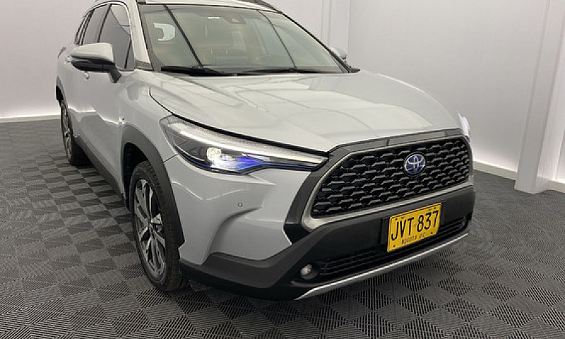 Toyota Corolla Cross...