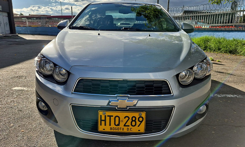 Chevrolet Sonic 1.6 ...