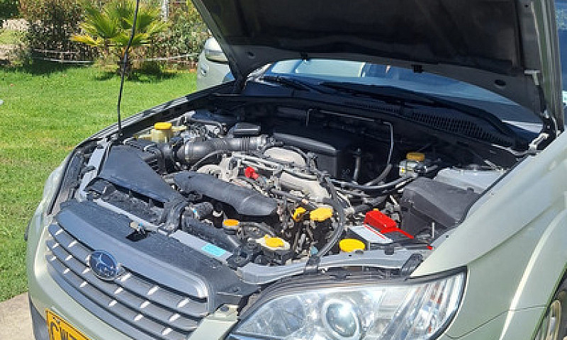 Subaru Outback 2.5 A...