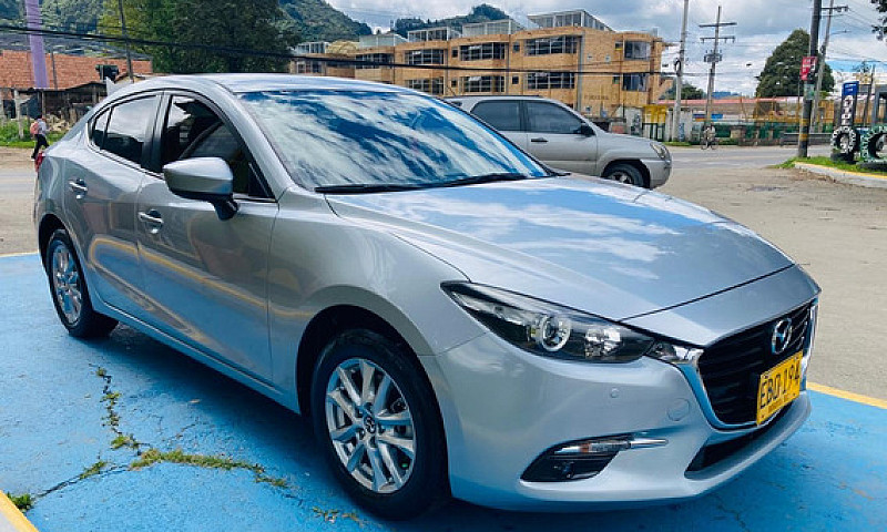 Mazda 3 2.0 Touring...