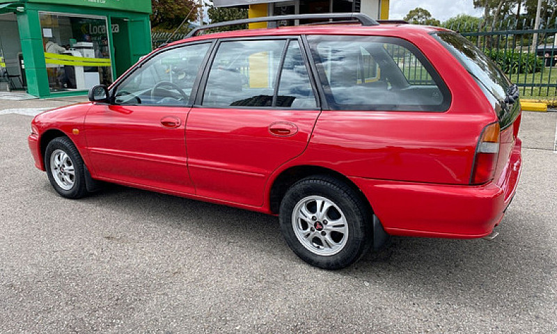 Mitsubishi Lancer 1....