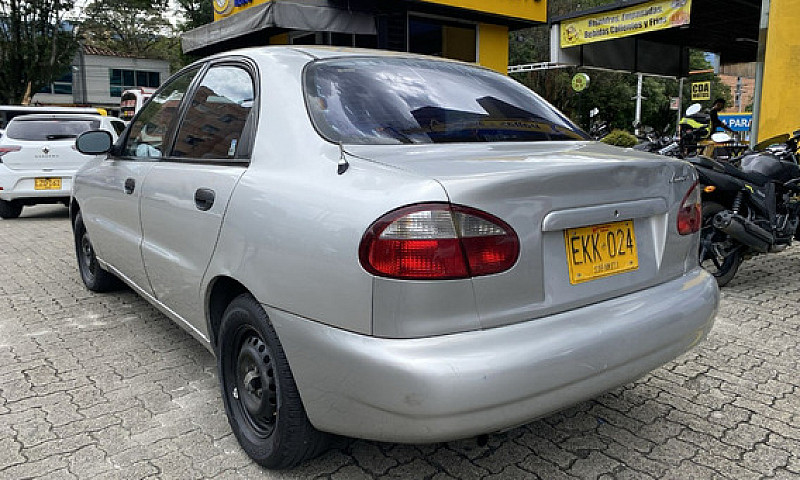 Daewoo Lanos 1.5 Lse...