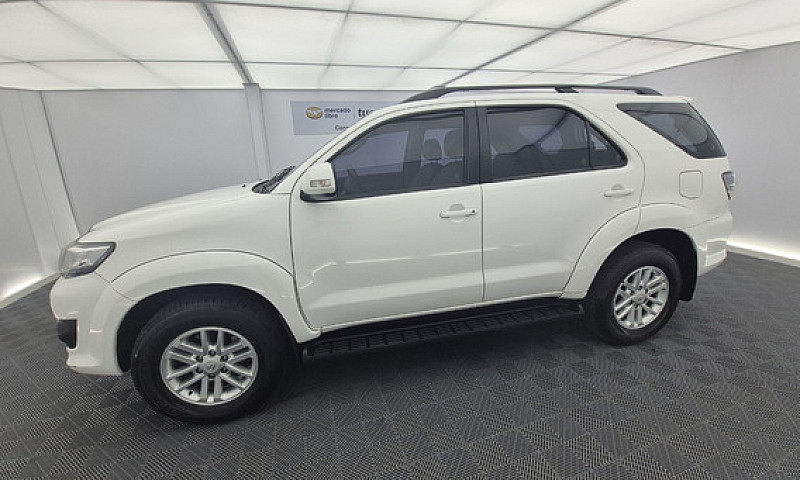 Toyota Fortuner 2.7L...