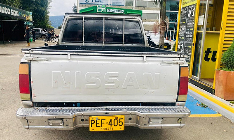 Nissan D21 2.0 Mt 20...