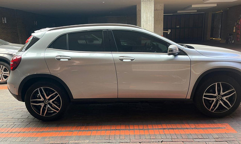 Mercedes-Benz Clase ...