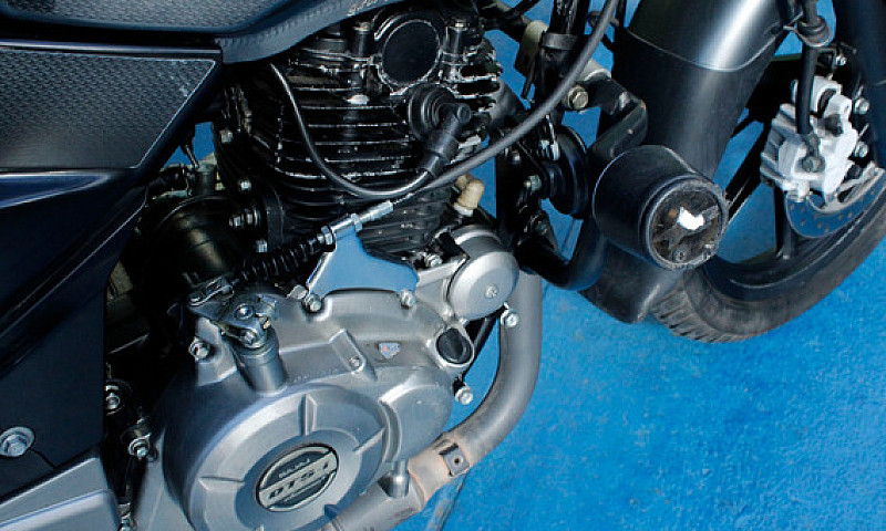 Bajaj Pulsar 180 Ug ...