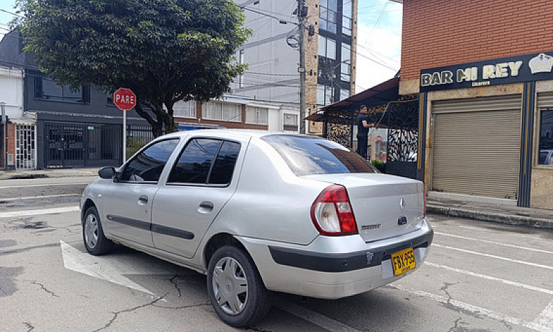 Renault Symbol 1.4 A...