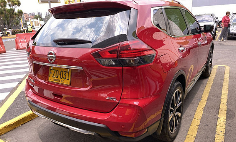 Nissan X-Trail 2.5 E...