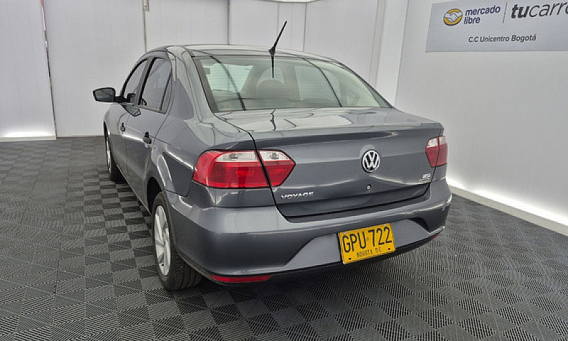 Volkswagen Voyage 1....