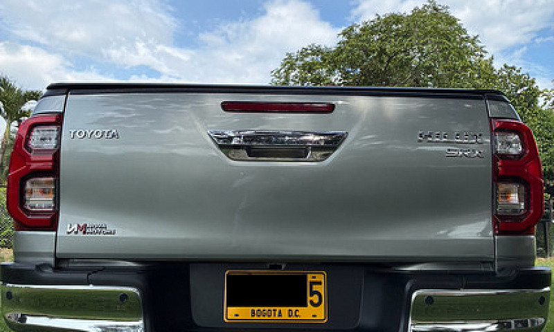 Toyota Hilux 4.0...
