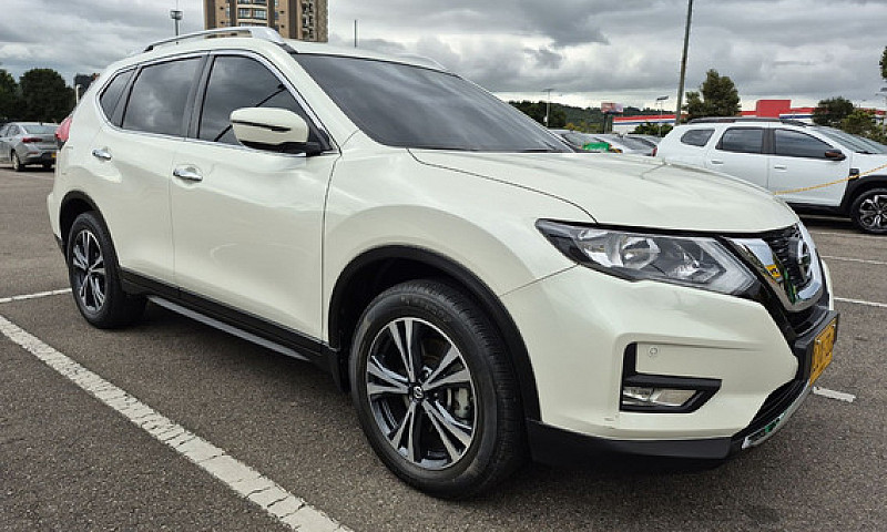Nissan X-Trail 2.5 T...