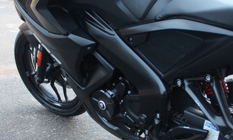 Pulsar Rs200 En Perf...