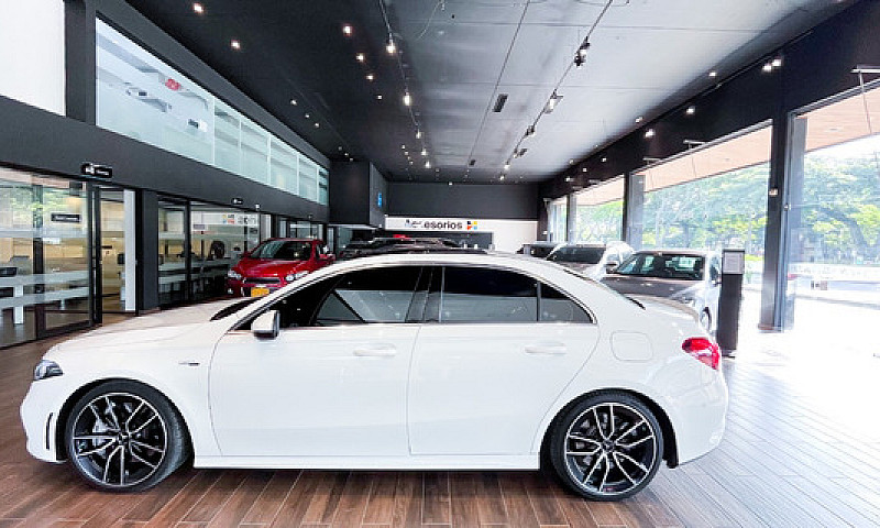 Mercedes Benz A35 Am...