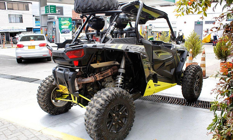 Cuatrimoto Polaris R...