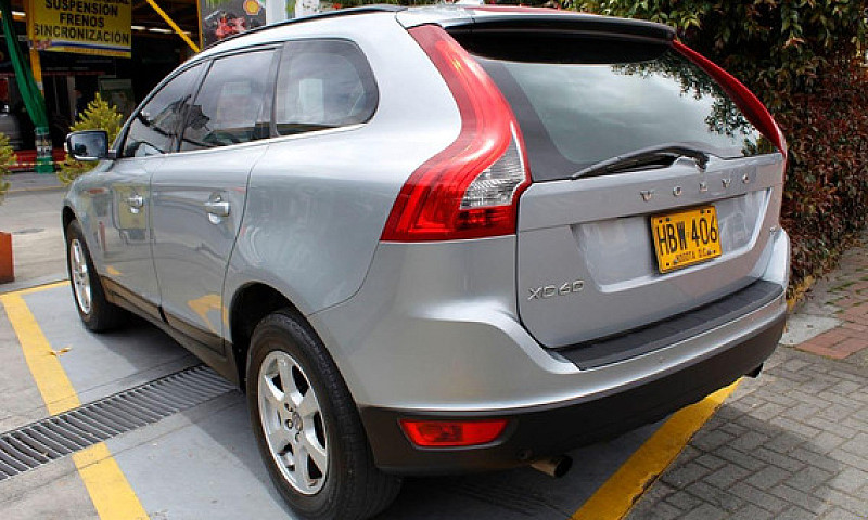 Volvo Xc60 2.0 T5 At...