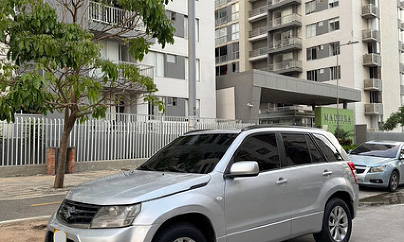 Suzuki Grand Vitara ...