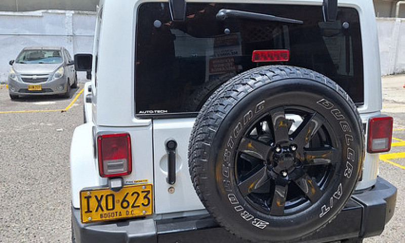 Jeep Wrangler Unlimi...