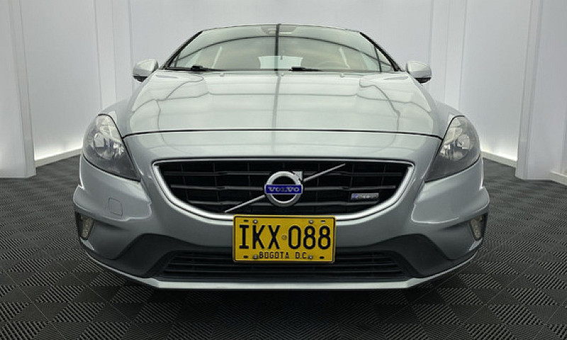 Volvo V40 1.6 T4 R-D...