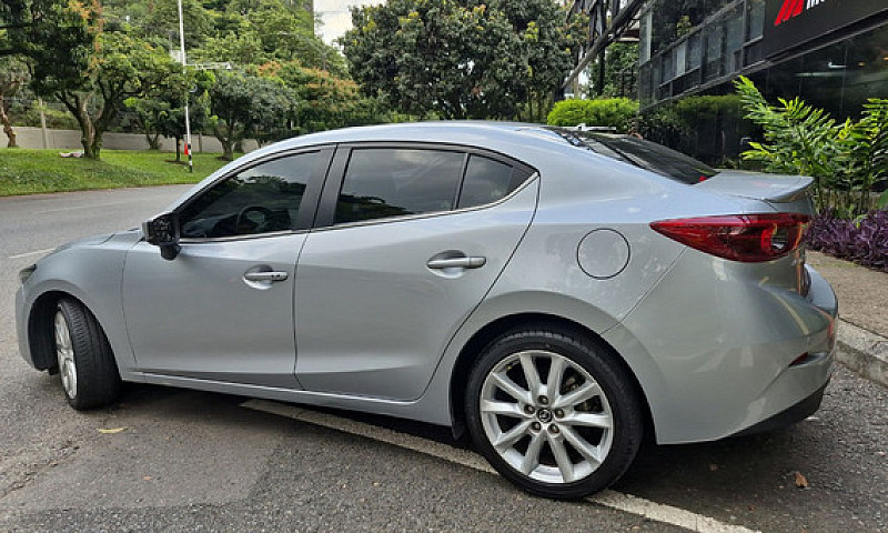 Mazda 3 2.0 Grand To...