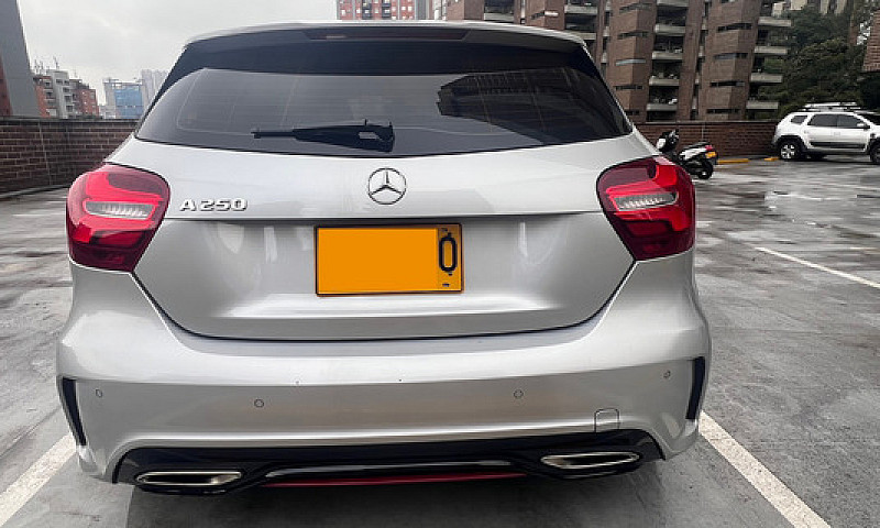 Mercedes-Benz Clase ...