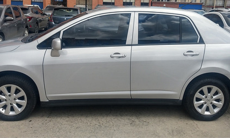 Nissan Tiida 1.8 Mii...